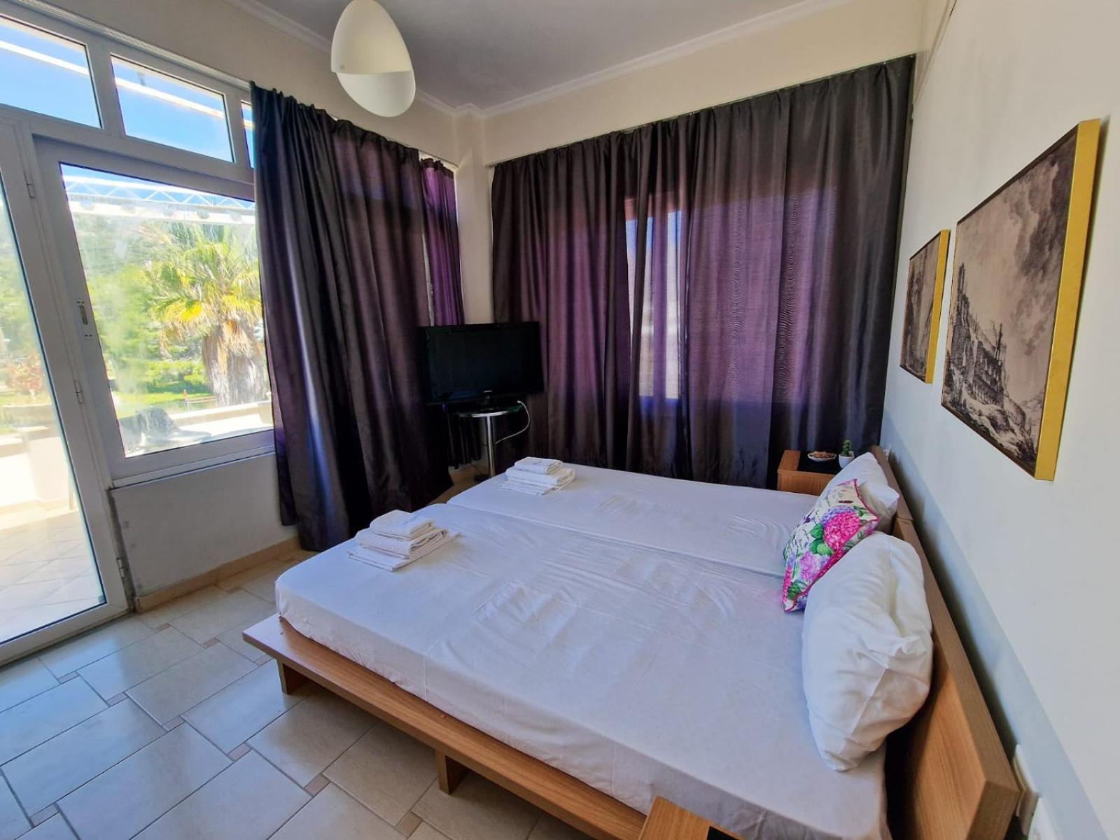 Kalogria Beach Apartments * Kalogria (Achaea)
